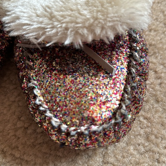 Glittery Winter Slippers - Size 7M - Picture 3 of 9